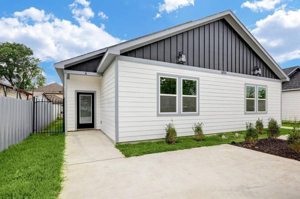 1014 Junell, Houston, TX 77088