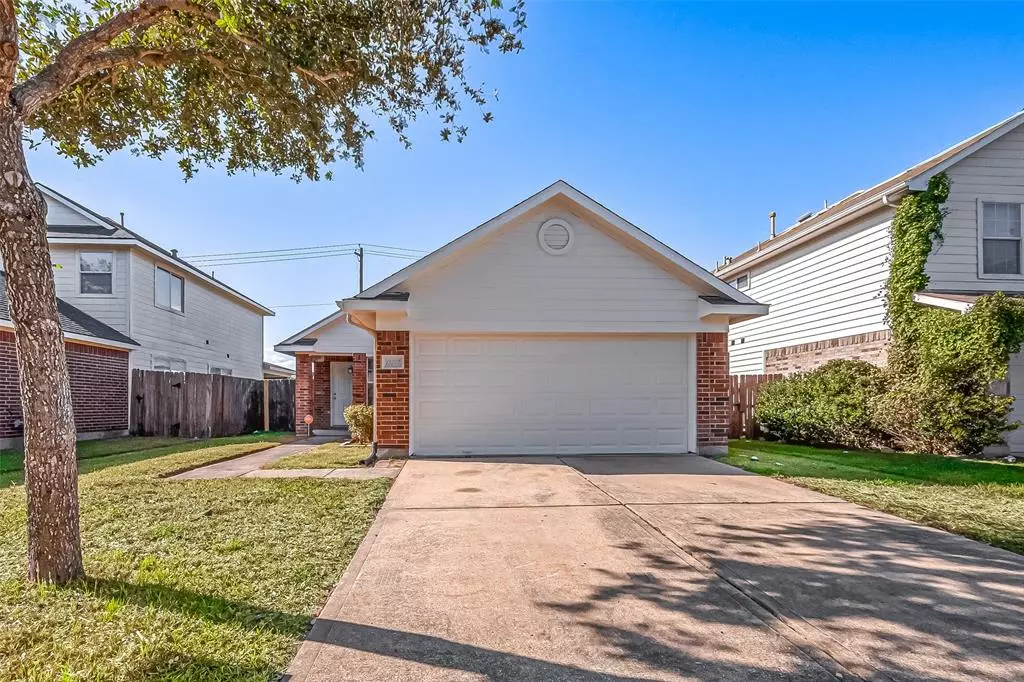 Houston, TX 77034,13507 Misty Sands LN