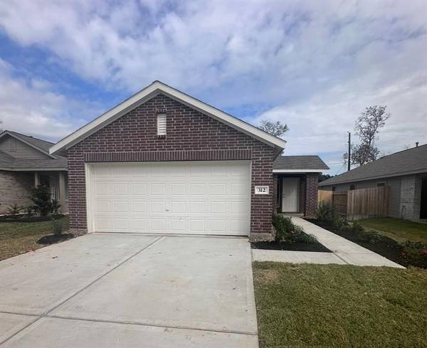 312 Riverwood Village LN,  Sealy,  TX 77474