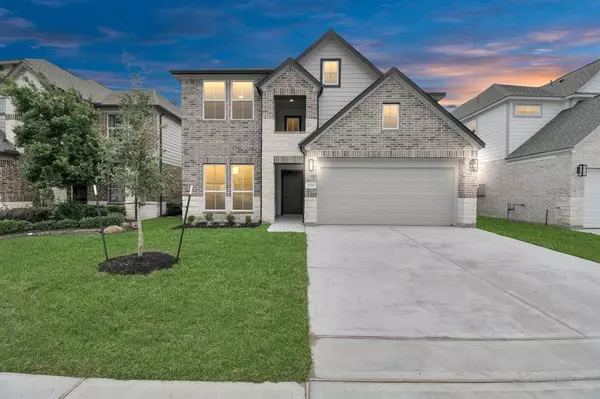 15218 Pecan Landing Drive,  Houston,  TX 77090