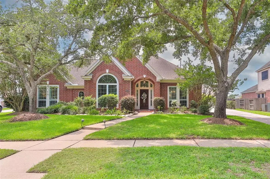 5014 Berkshire CT, Sugar Land, TX 77479