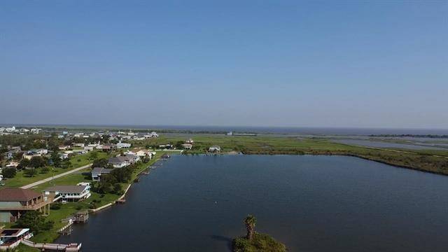 2017 Highway 87, Crystal Beach, TX 77650