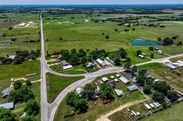 Carmine, TX 78932,1903 State Loop 458