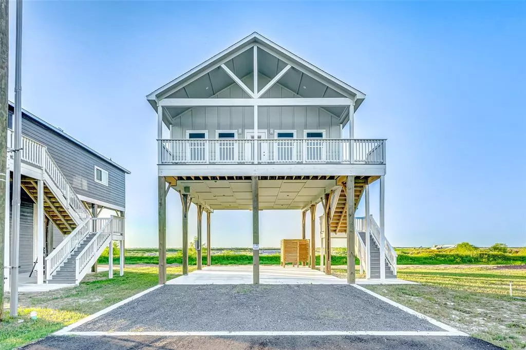 Crystal Beach, TX 77650,1077 Sunset Circle W