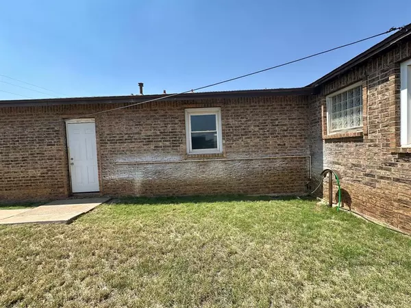 Andrews, TX 79714,1111 NW 8th PL