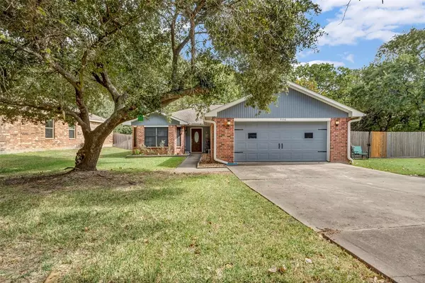 406 Paradise LN, Montgomery, TX 77356