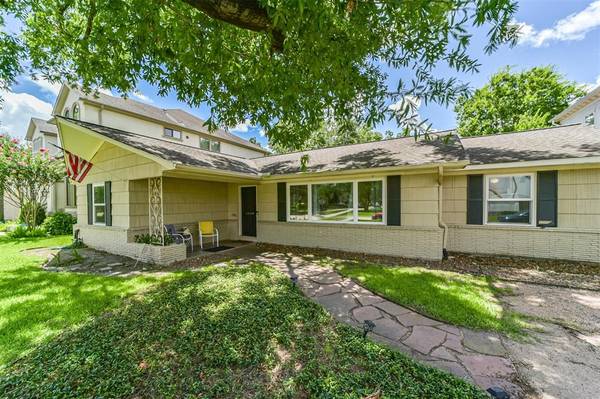 Bellaire, TX 77401,4809 Pine ST