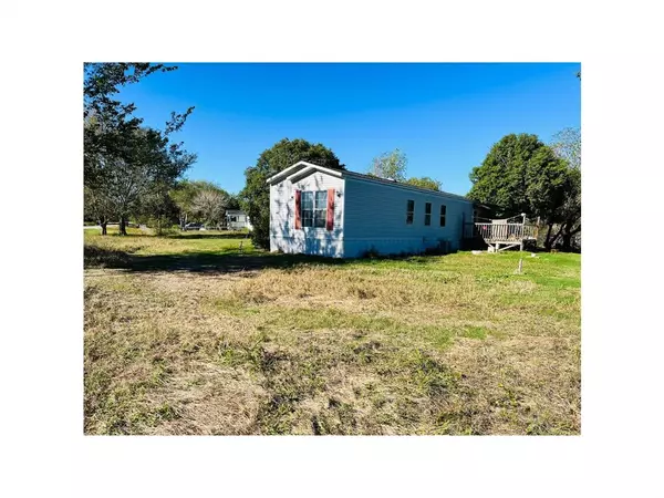 8037 Pesek LN, Needville, TX 77461