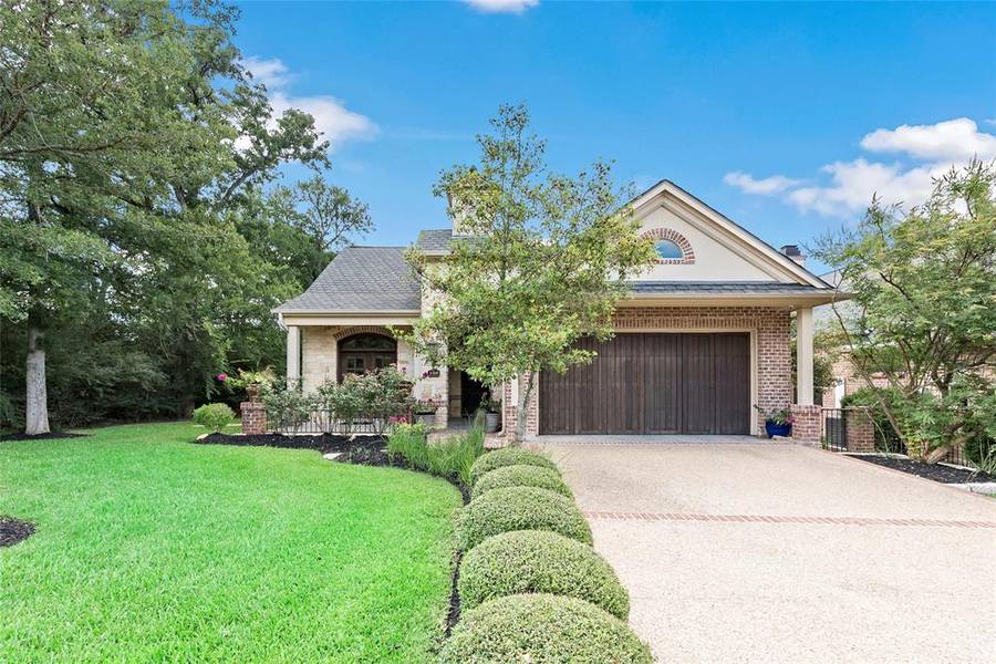 3400 Chinquapin CT, Bryan, TX 77807