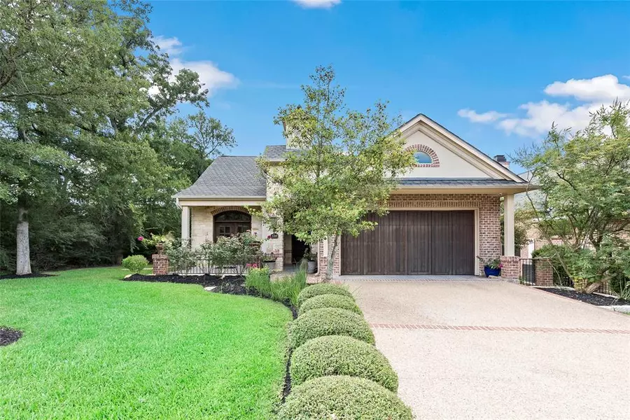 3400 Chinquapin CT, Bryan, TX 77807