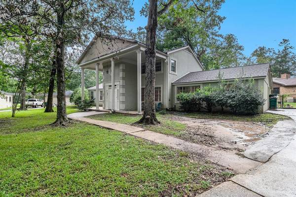 37 Holly CT, Conroe, TX 77301