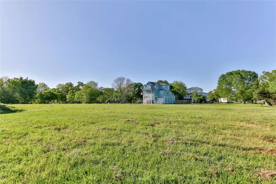 0 Baywood ST, Shoreacres, TX 77571