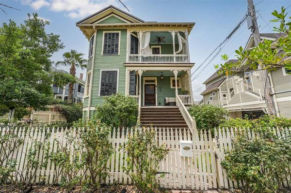 313 14th ST, Galveston, TX 77550