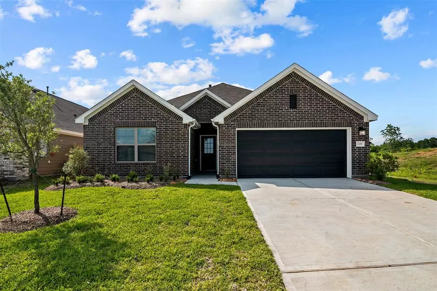 1170 Filly Creek DR, Alvin, TX 77511