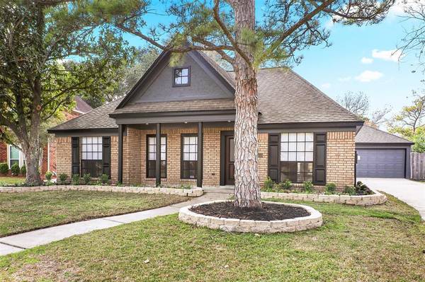 2110 Augusta DR, League City, TX 77573