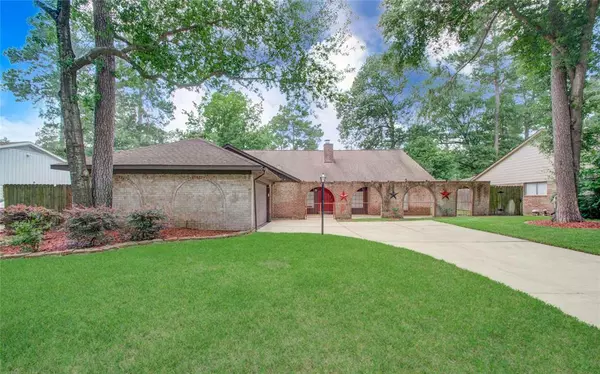 15611 Artoys DR, Tomball, TX 77377