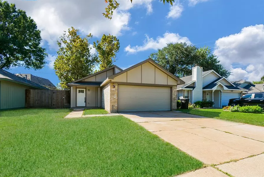 16143 Barbarossa DR, Houston, TX 77083