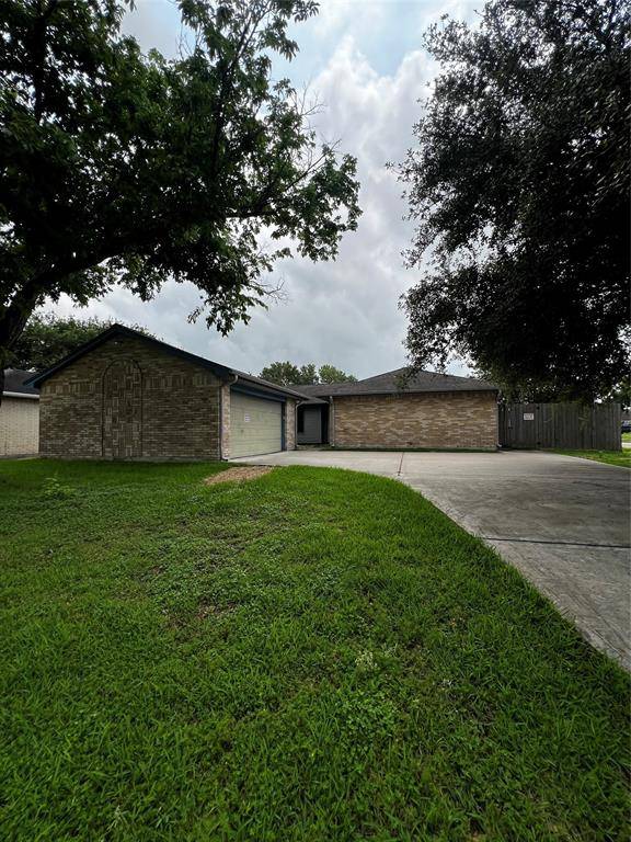 9802 Shell Rock RD, La Porte, TX 77571