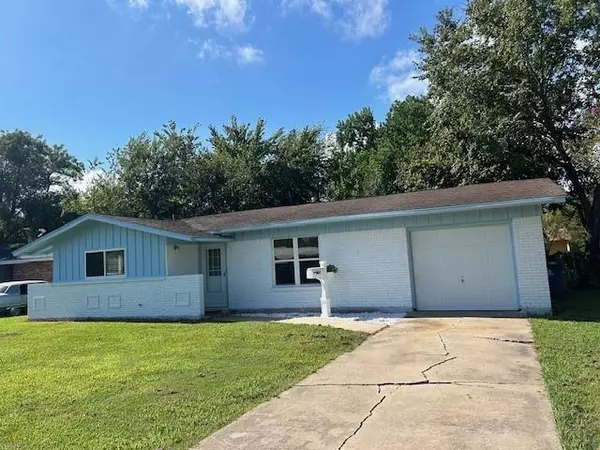 503 Ridgecrest DR, Port Lavaca, TX 77979