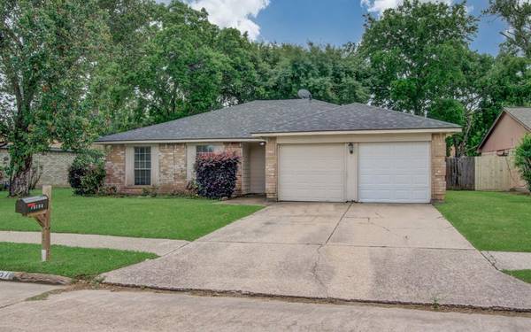 14167 Whispering Palms DR, Houston, TX 77066