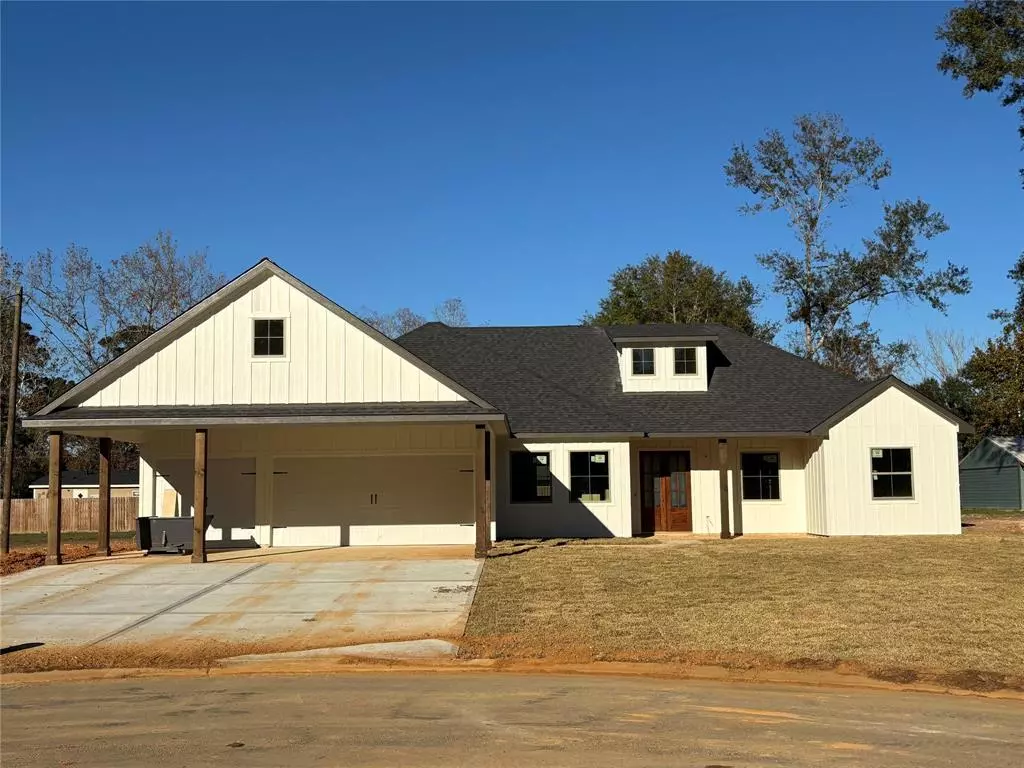 Shepherd, TX 77371,111 Bluegill Dr