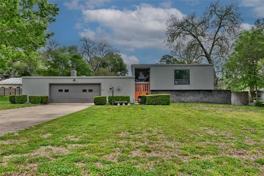 501 Sycamore ST, Brenham, TX 77833