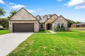 229 Pecan DR, Brazoria, TX 77422