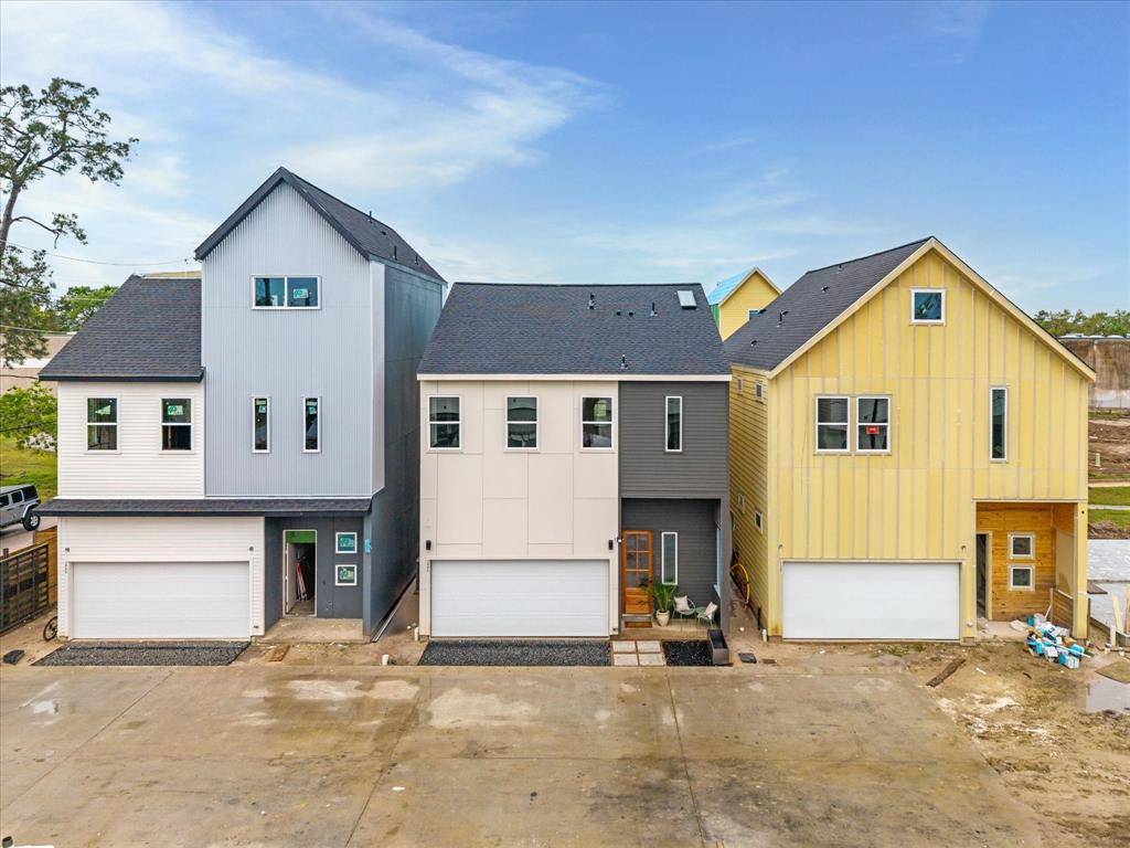 3907 Yale Heights DR, Houston, TX 77018