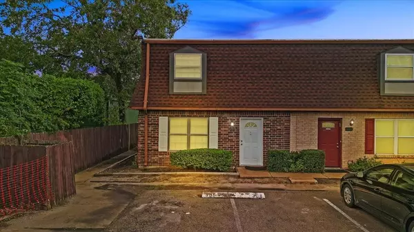 9303 Hammerly BLVD #308, Houston, TX 77080