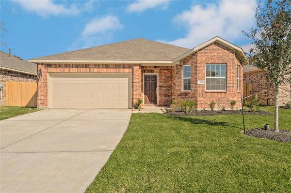 7918 Brooks Crossing DR, Baytown, TX 77521