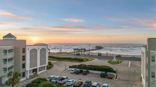 Galveston, TX 77551,6102 Seawall BLVD #221