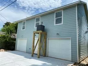 4020 Avenue N 1/2 Rear, Galveston, TX 77550