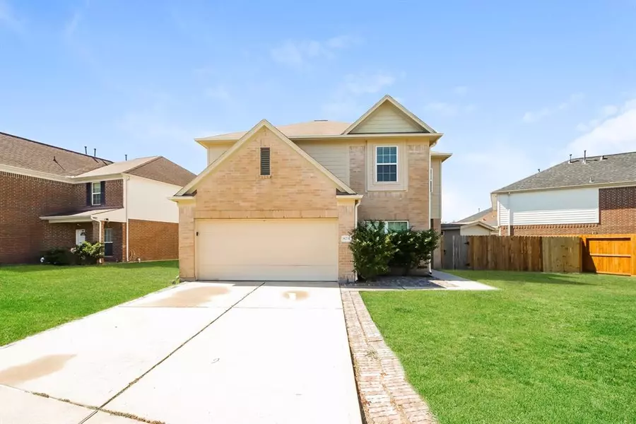 8231 Rosemary DR, Baytown, TX 77521