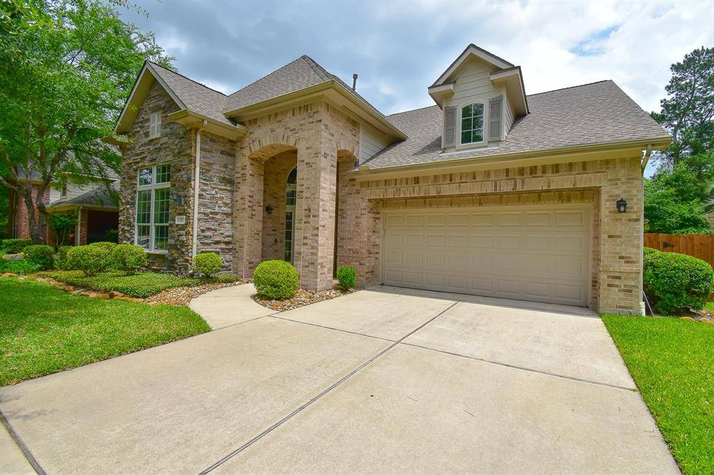7 E Shale Creek CIR, The Woodlands, TX 77382