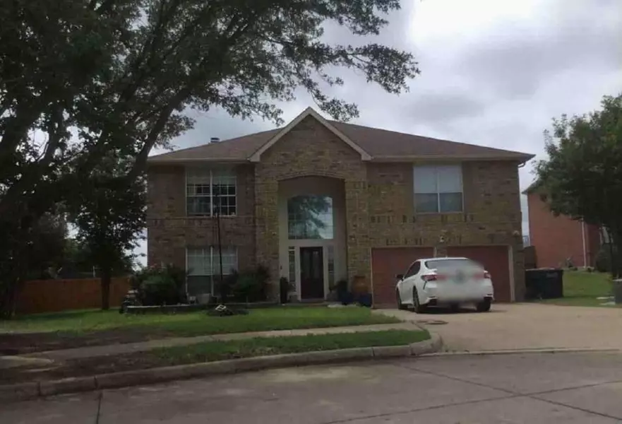 200 Tranquility LN, Cedar Hill, TX 75104