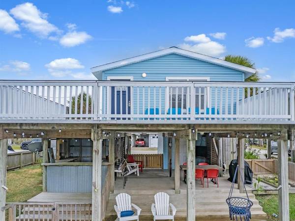 4410 Pelican WAY, Jamaica Beach, TX 77554