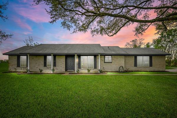 4102 Danek RD, Crosby, TX 77532