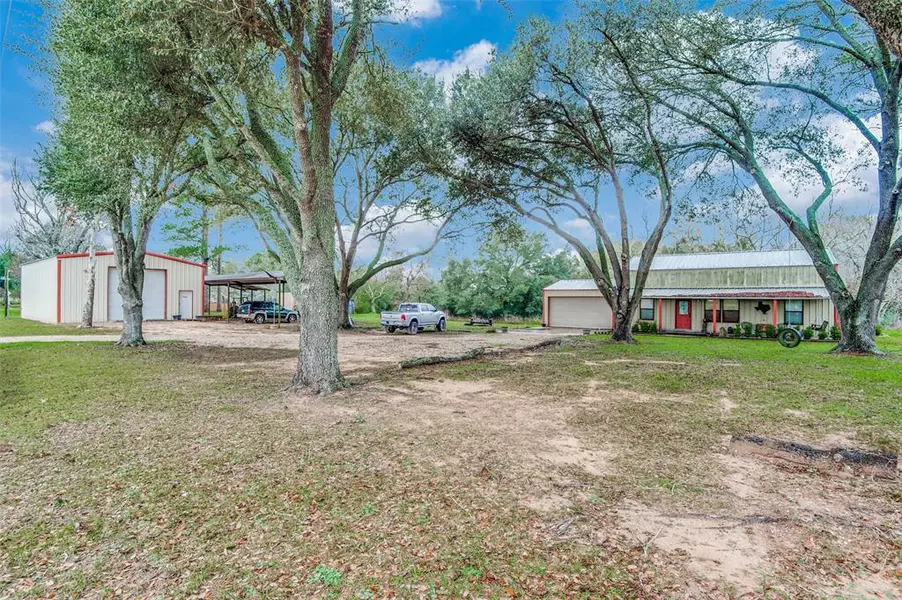 35210 Cattle Creek RD, Hempstead, TX 77445