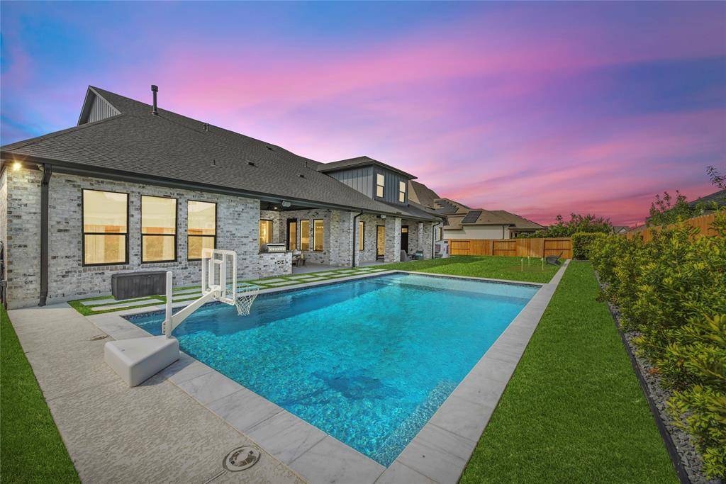 Cypress, TX 77433,19110 Caney Creek Mills LN