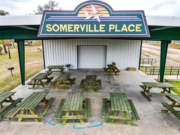 Somerville, TX 77879,319 Shady Oak Street