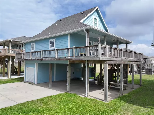 Crystal Beach, TX 77650,976 Bahama DR