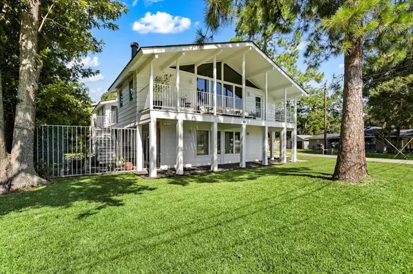 432 Glen Cove ST, Kemah, TX 77565