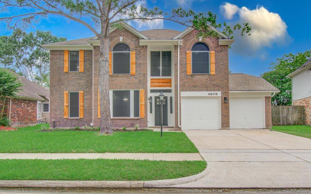 4606 Antique Meadows DR, Friendswood, TX 77546