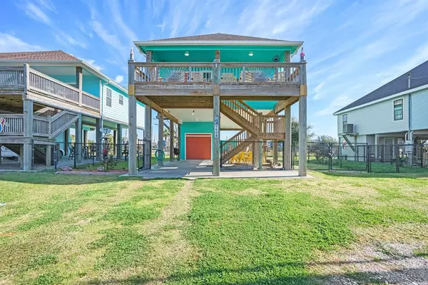 Crystal Beach, TX 77650,960 B Palmetto DR