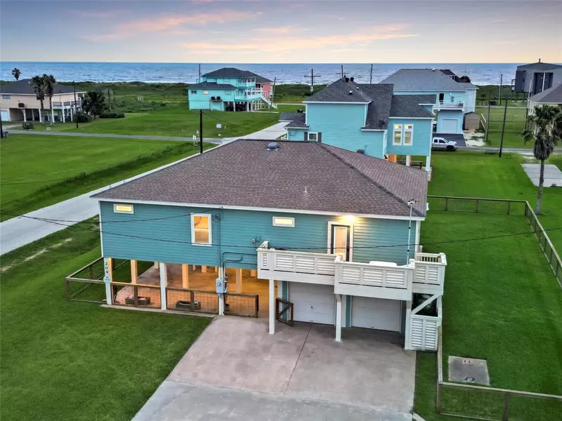 204 Galveston, Crystal Beach, TX 77650