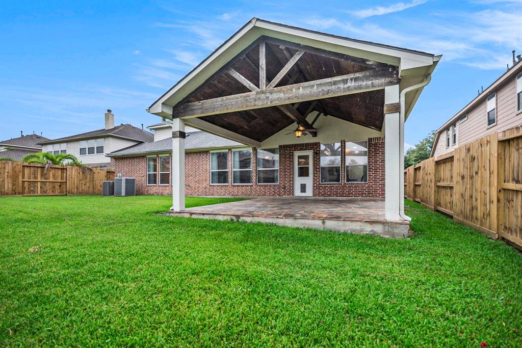 Friendswood, TX 77546,4438 W Maple DR