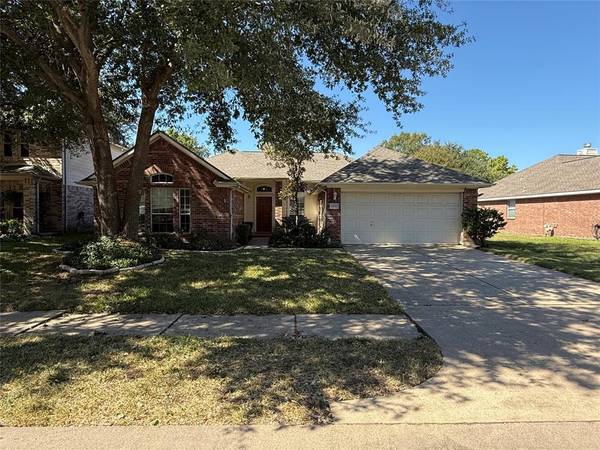 8831 Gas Light Village DR, Houston, TX 77095