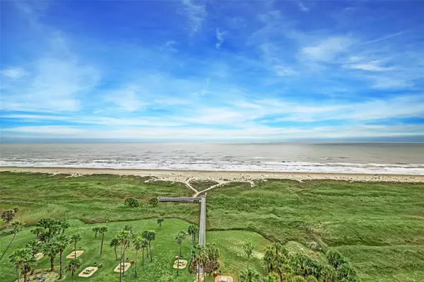 Galveston, TX 77550,1401 E Beach DR #1111