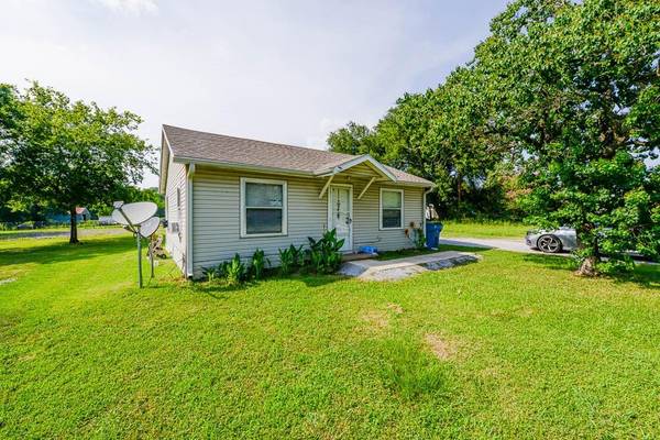 203 Northside, Navasota, TX 77868