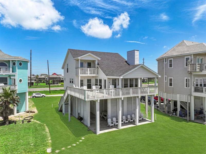 23009 Gulf DR, Galveston, TX 77554